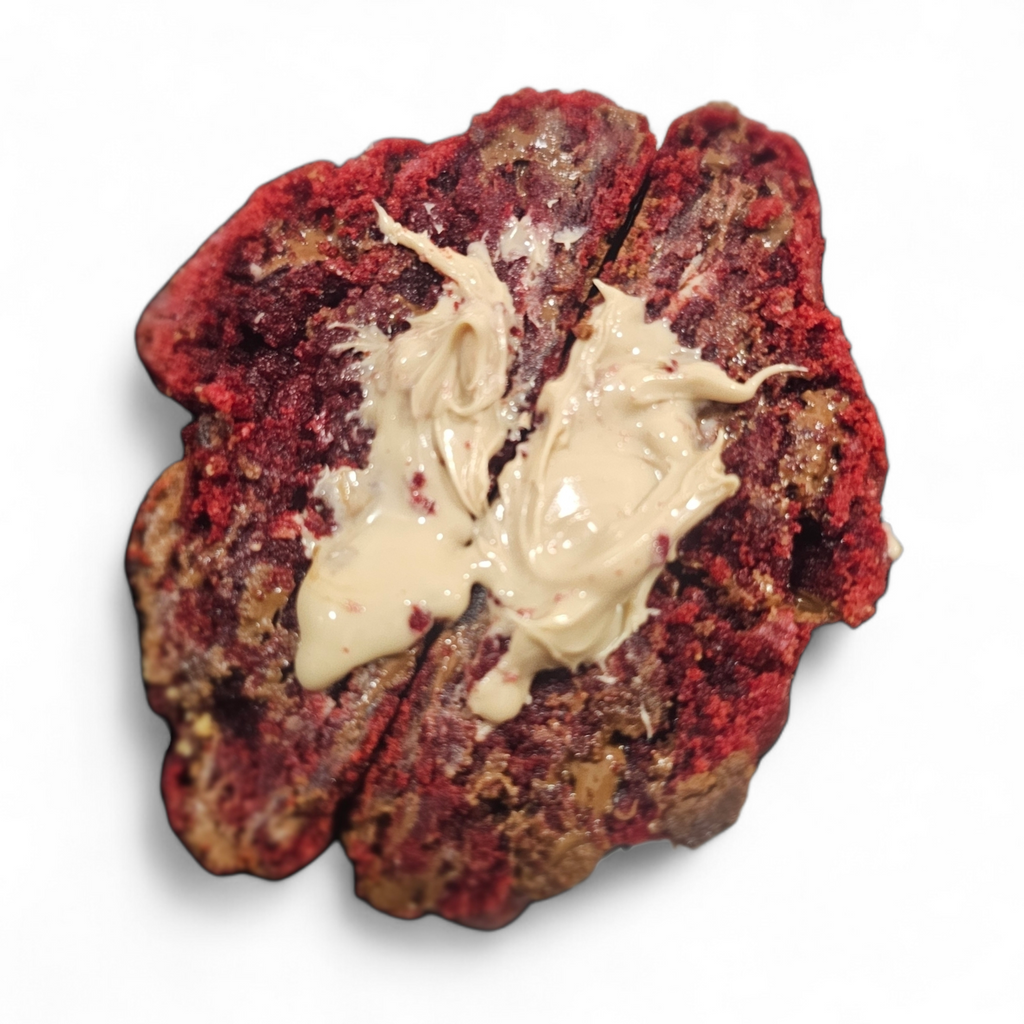 Red Velvet with Kinder Bueno كوكيز ريد فيلفت محشو شوكولاتة ابوينو