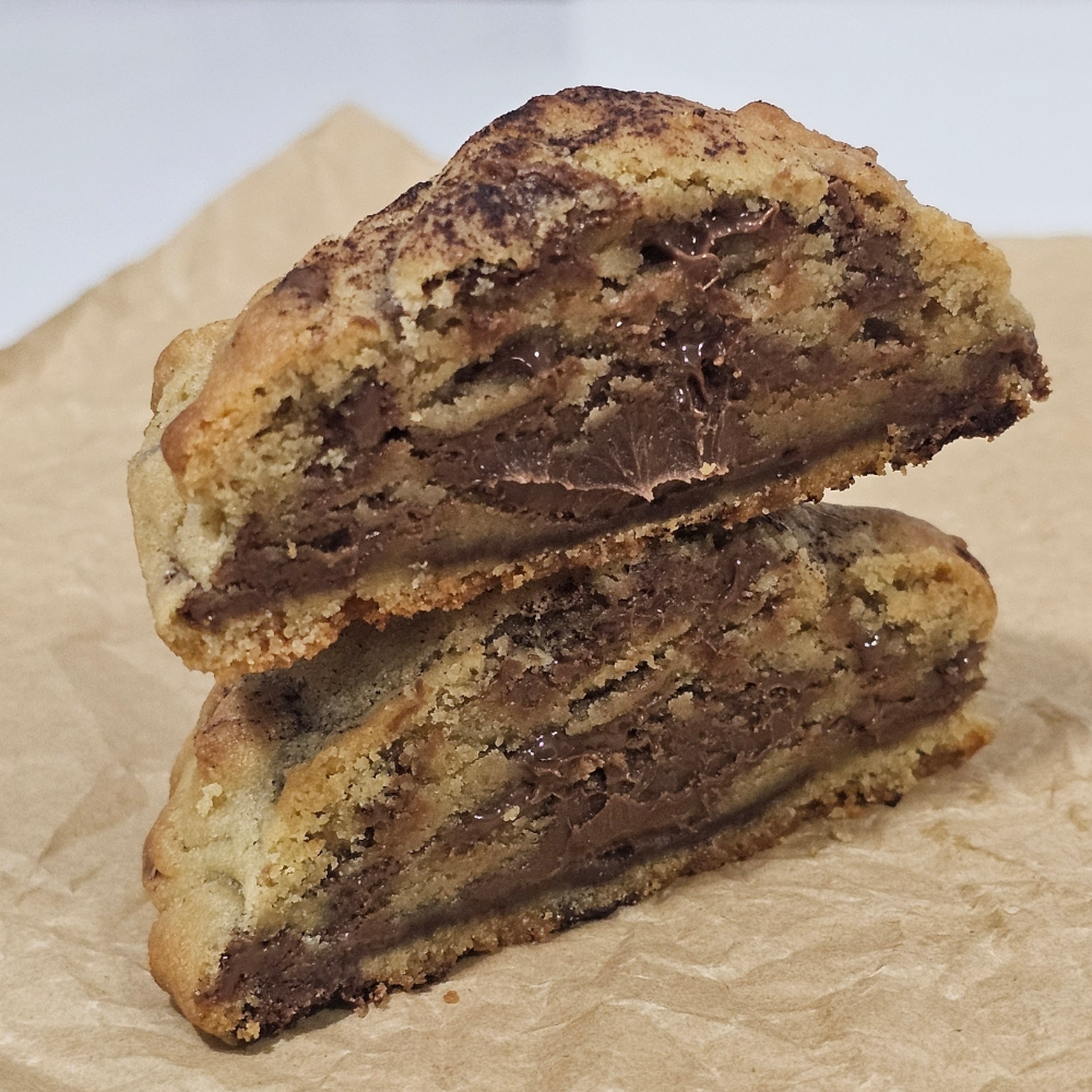 Nutella  Cream NY Style Cookie  كوكيز نوتيلا بأسلوب نيويورك