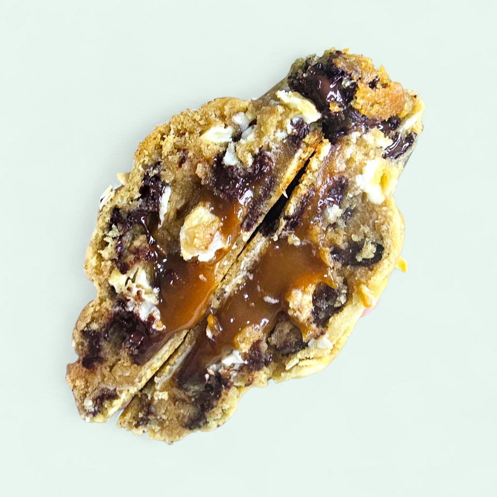 Salted Caramel NY Style Cookie  بسكويت كراميل مملح نيويوركي